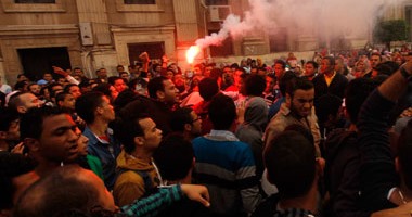 انضمام ألتراس أهلاوى لـ"الوايت نايتس" المتظاهرين بجامعة القاهرة