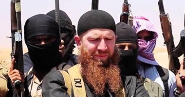 عائلة عمر الشيشانى أحد قادة "داعش" تتقبل التعازى فيه بعد اعلان مقتله