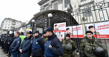 احتجاجات فى موسكو إثر اعتداء جديد على السفارة الروسية فى كييف