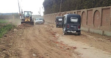 صحافة المواطن.. أهالى مركز تلا بالمنوفية يطالبون برصف الطريق الرئيسى