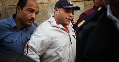 وصول تيمور السبكى محكمة الجيزة لحضور استئنافه على حبسه 3 سنوات