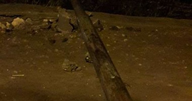 كهرباء المنوفية: سقوط عمود ضغط منخفض بمركز السادات بسبب الطقس السيئ