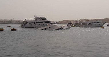 غرق مركب سفارى بـ"سقالة ترافكو" فى شرم الشيخ لسوء الأحوال الجوية