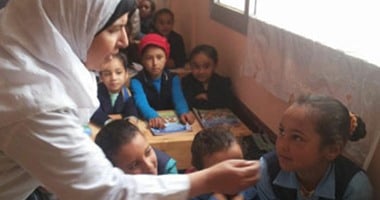 استمرار الحملة الطبية ضد الطفيليات لطلاب الأول الابتدائى فى بورسعيد