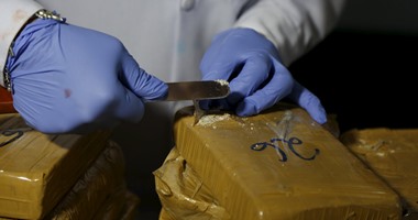 تأجيل محاكمة برازيلى وسويدى ولبنانية لجلبهم كوكايين داخل واقى ذكرى لـ7 يونيو