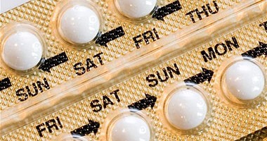 الإيكونومست: نقص حبوب منع الحمل يزيد مشكلة الزيادة السكانية فى مصر
