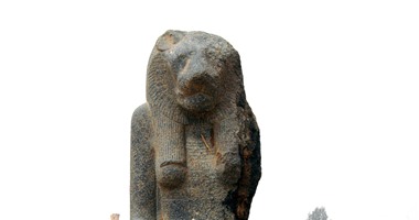 "الآثار":  الكشف عن مجموعة من التماثيل بمعبد "أمنحتب الثالث" فى الأقصر