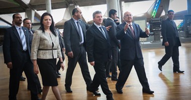 بالصور.. رئيس مقدونيا يصل مكتبة الإسكندرية