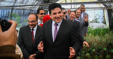 وزير الرى ومحافظ القليوبية يفتتحان معرض زهور الربيع بالقناطر الخيرية