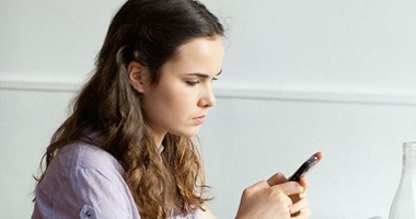 دراسة: هاتفك الذكى لن يساعدك فى حالات الاغتصاب والعنف المنزلى