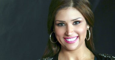 الإعلامية آيات أباظة زوجة عمرو محمود ياسين تعلن إصابتها وابنتها بكورونا
