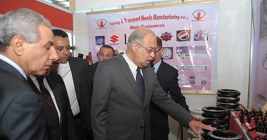 بالصور.. شريف إسماعيل و5 وزراء يفتتحون معرض القاهرة الدولى للمنتجات بأرض المعارض