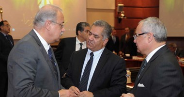 بالصور.. الحكومة تناقش التغطية الشاملة لنظام التأمين الصحى بمصر لمدة 10 سنوات