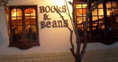 عمر طاهر: مكتبة "Books&Beans" بالمنصورة ستغلق ويصبح مكانها "بلاى ستيشن"