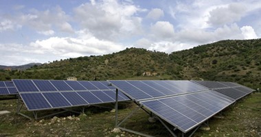 زيمبابوى تبنى محطات لإنتاج الطاقة الشمسية بدعم إماراتى