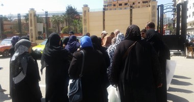 وقفة احتجاجية لأهالى زرزارة أمام مجلس الوزارء للمطالبة بوحدات سكنية 