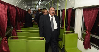 بالصور.. محافظ الإسكندرية يتفقد أعمال رفع كفاءة سيارات هيئة النقل العام