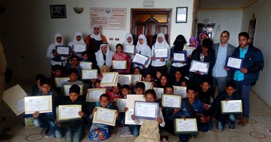 بالصور.. جمعية "الجورة" بشمال سيناء تكرم 60 طالبا متميزا