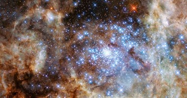 علماء الفلك يعثرون على 9 نجوم عملاقة أكثر إشراقا من الشمس 30 مليون مرة