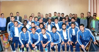 محافظة الشرقية تدعم فريق "كرة القدم" بـ300 ألف جنيه