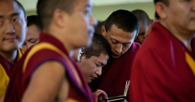 بالصور.. مواطنو التبت فى المنفى ينتخبون زعيما سياسيا لهم خلفا لـ"الدلاى لاما"