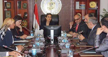 وزيرة التعاون الدولى تناقش مع رئيس جامعة الأزهر دعم المشروعات التنموية 