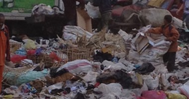 صحافة المواطن.. القمامة تهدد حياة سكان شارع على عبد العزيز بالبساتين