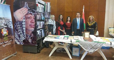 بالصور.. قنصل فلسطين بالإسكندرية يشارك فى افتتاح معرض مكتبة المحافظة للكتاب
