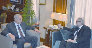وزير التجارة يبحث مع سفير بولندا بالقاهرة سبل التعاون بين البلدين