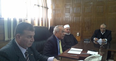 لقاء محافظ شمال سيناء بقيادات التعليم يكشف تعطل إنشاء 50 استراحة