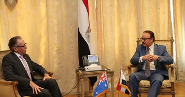 وزير الاتصالات لسفير استراليا بالقاهرة: نسعى لإقامة 7 مناطق تكنولوجية