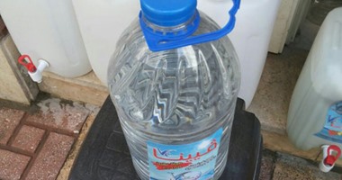 بالصور .. "تموين الإسكندرية" تضبط مصنعا لتعبئة المياه بدون ترخيص