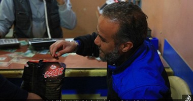 بالصور.. داعش توزع الحلوى فى سوريا احتفالاً بهجمات بروكسل