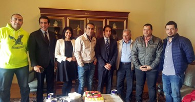 بالصور..سفارة مصر بتركيا تحتفل بـ"الأهلى" على هامش رحلة الملابس