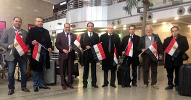 بالصور.. الوفد الشعبى يغادر القاهرة فى زيارة لروسيا لدعم السياحة المصرية