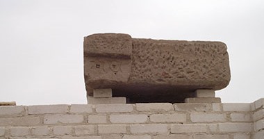 بعثة أثرية ترسم "نجمة داود" على معبد أثرى بجزيرة الفنتين فى أسوان