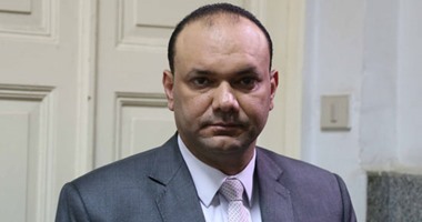 بالصور.. عمرو الأشقر نائب 15 مايو يتقدم باستقالته رسميا لرئيس البرلمان
