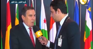 وزير الدفاع التونسى: الإرهاب مشروع ثقافى ومحاربته ليست مسئولية الحكومات فقط
