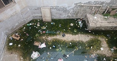 صحافة المواطن.. بالصور: مياه الصرف الصحى تغرق مستشفى العياط المركزى بالجيزة