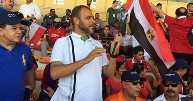 بالصور.. الجالية المصرية فى مدرجات كادونا قبل مباراة الفراعنة ونيجيريا