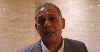 محمد السادات يطالب السيسي بعقد لقاء مع المعنيين بحقوق الإنسان فى مصر
