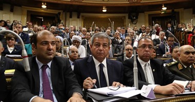 بالصور.. رئيس البرلمان يحيل ملاحظات مجلس الدولة بشأن اللائحة إلى اللجنة الخاصة