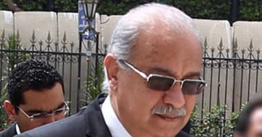 رئيس الوزراء يستأنف متابعة حادث اختطاف الطائرة المصرية من مقر الاستثمار