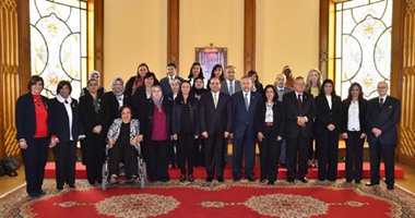 الرئيس السيسى يجتمع بأعضاء "القومى للمرأة"