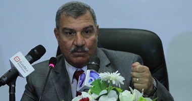 رئيس هيئة الإصدارات والواردات يغادر إلي تونس