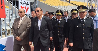 مدير أمن الإسكندرية يتفقد استاد برج العرب قبل مباراة مصر ونيجيريا