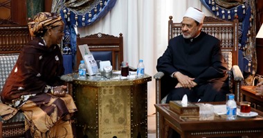 الإمام الأكبر لممثلة أمين عام الأمم المتحدة: الإسلام يرفض الجرائم البشعة بحق المرأة