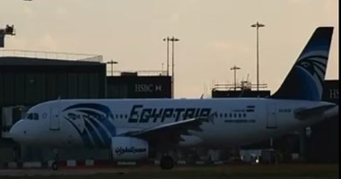 ننشر أول فيديو لطائرة مصر للطيران المختطفة بقبرص بعد تغيير مسارها