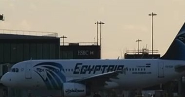 وزارة الطيران: أحد الركاب هدد الطيار بحزام ناسف وأجبره على الهبوط بقبرص