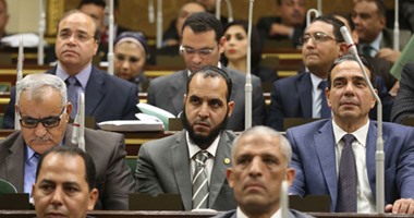 النائب أحمد مدين يطالب الحكومة بالاهتمام بالزراعة التعاقدية